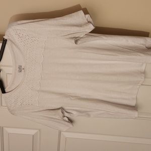 Women's white short sleeve t-shirt.  Size XXL.